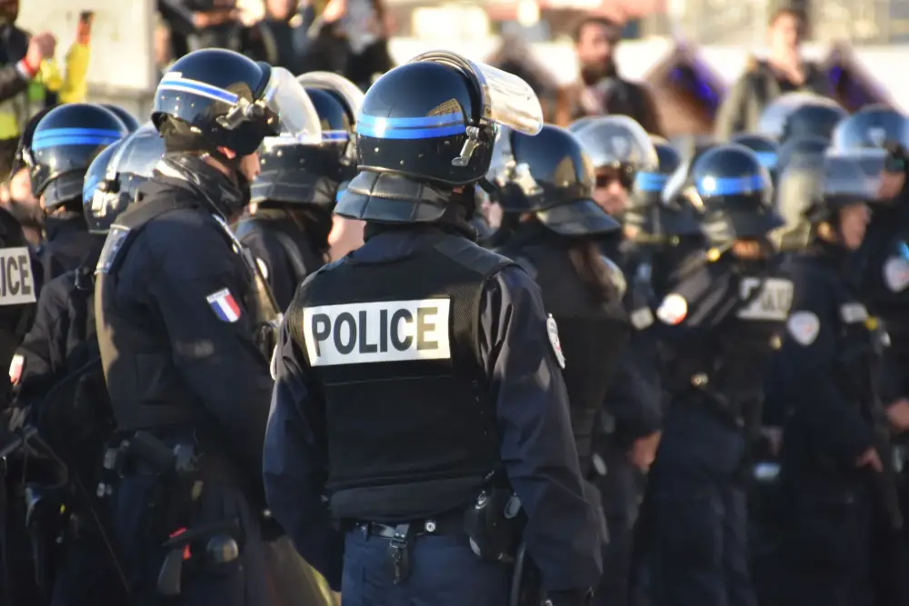 équipement police près de La Rochelle